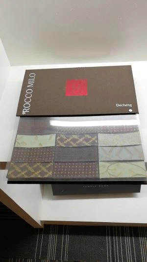 Livre d'échantillons de tissu de rideau ignifuge