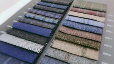 Carte d'échantillon de cascade de costume